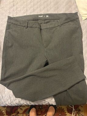 Old Navy Women's Pixie Dress Pants - Straight Leg